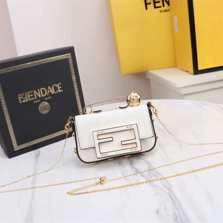 Fendi Baguette Bags - Click Image to Close